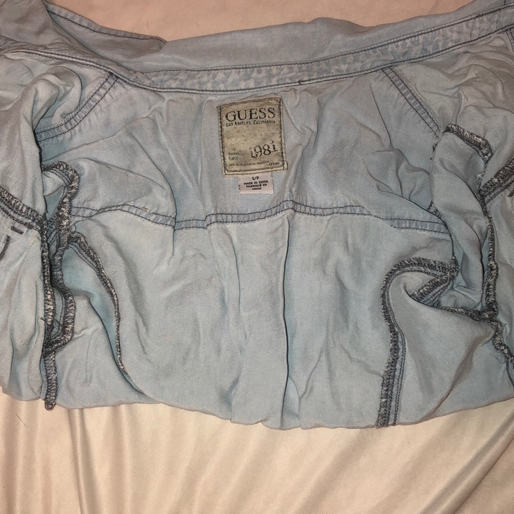 Guess women’s tailored button up denim